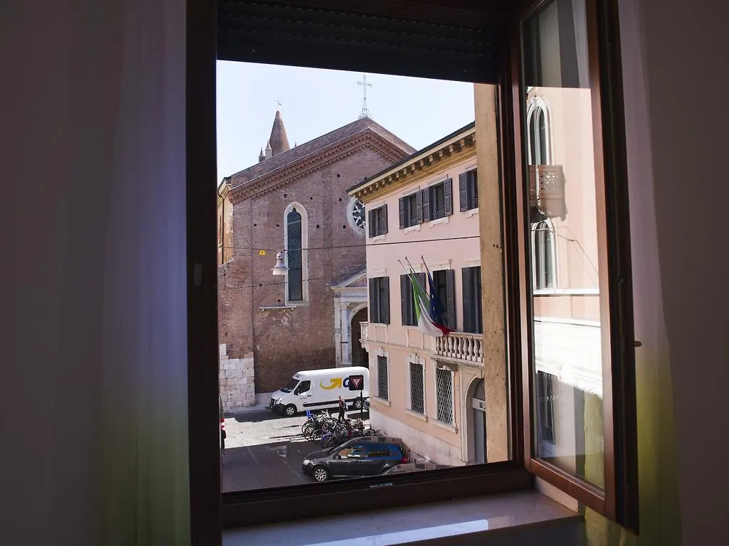 *** ゲストハウス Italianflat - Rentroom Old Town - 200Mt To Arena ヴェローナ イタリア